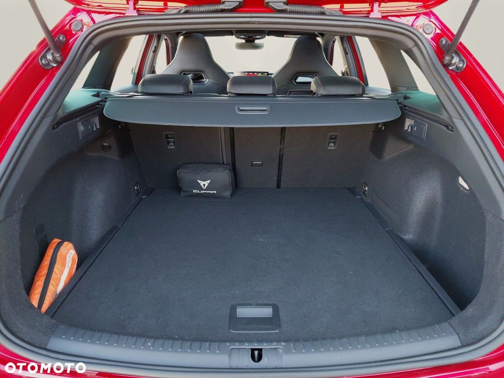 Cupra Leon 2.0 TSI DSG - 11