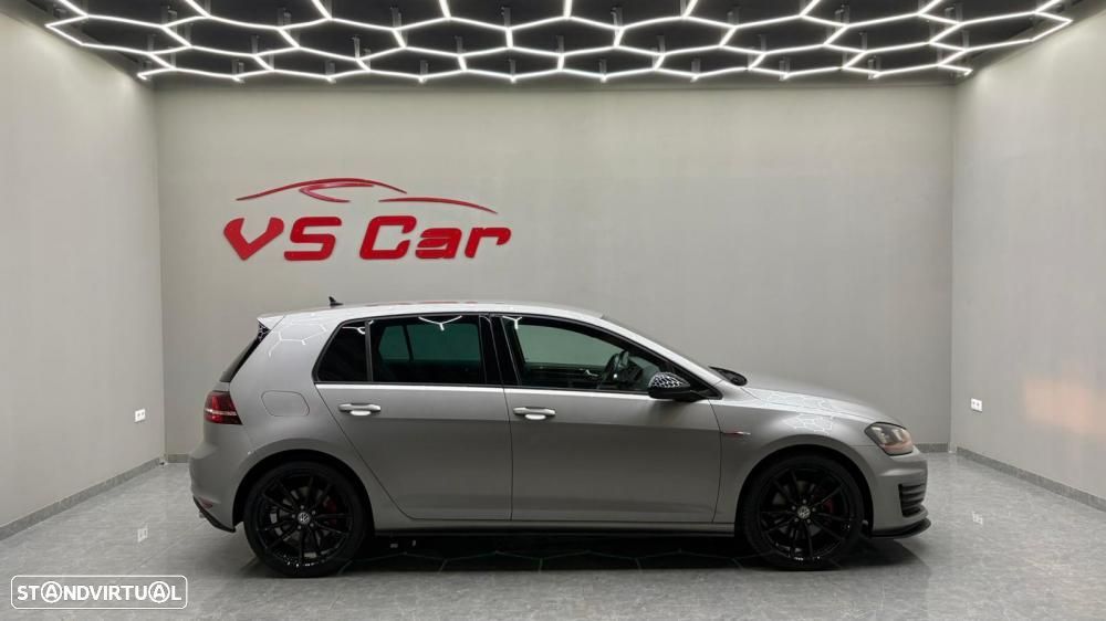 VW Golf 2.0 TSi GTi - 12