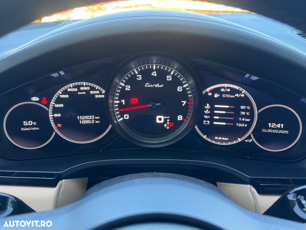 Porsche Cayenne Turbo Tiptronic S - 11