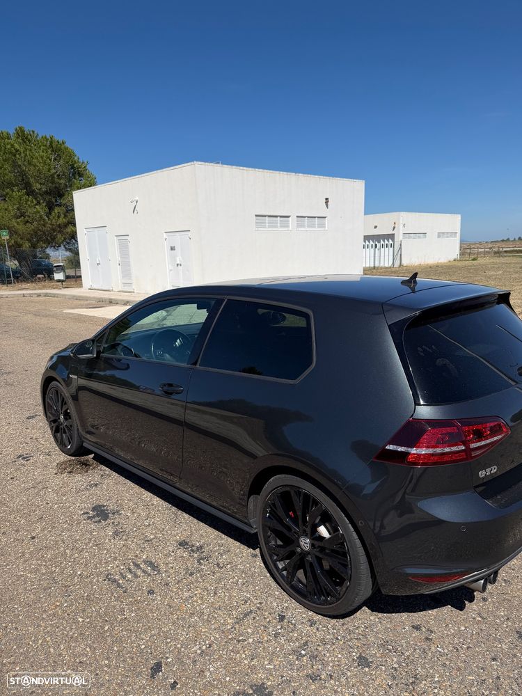VW Golf 2.0 TDI GTD DSG - 3