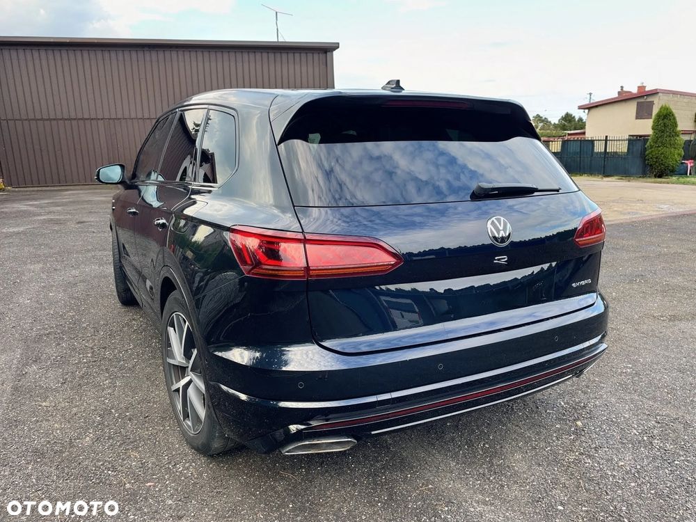 Volkswagen Touareg - 11
