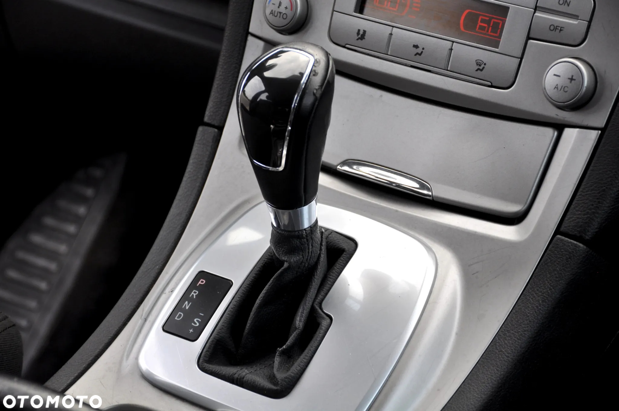 Ford S-Max 2.3 Titanium - 17