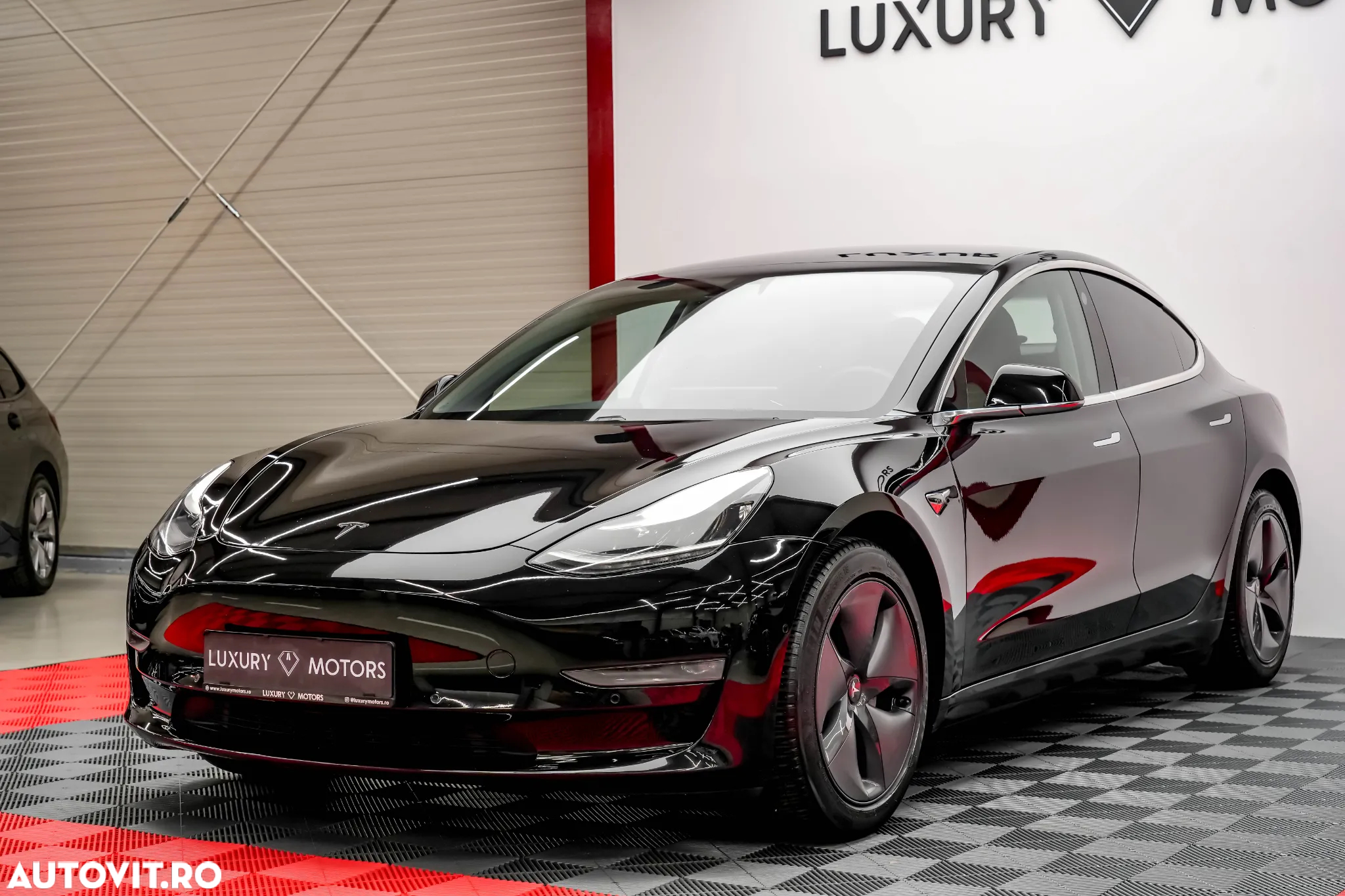 Tesla Model 3 Langstreckenbatterie Allradantrieb Dual Motor - 9
