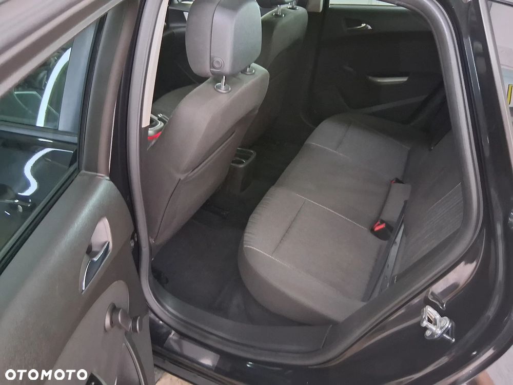 Opel Astra 1.4 Turbo - 12