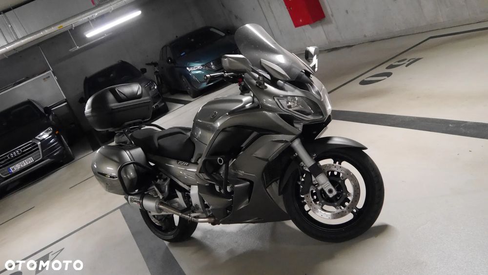 Yamaha FJR - 3