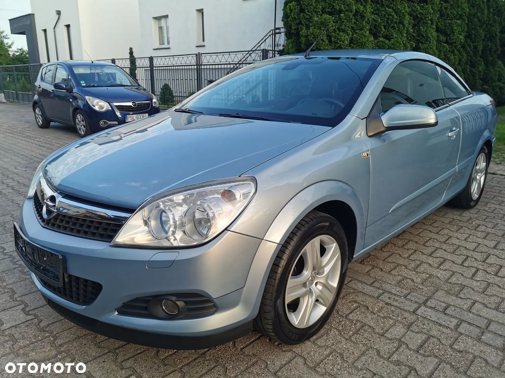 Opel Astra 1.8 Cosmo - 22