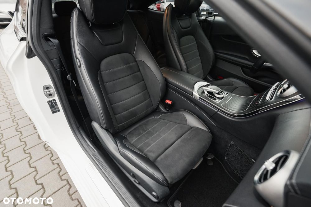 Mercedes-Benz Klasa C 200 4MATIC 9G-TRONIC - 15