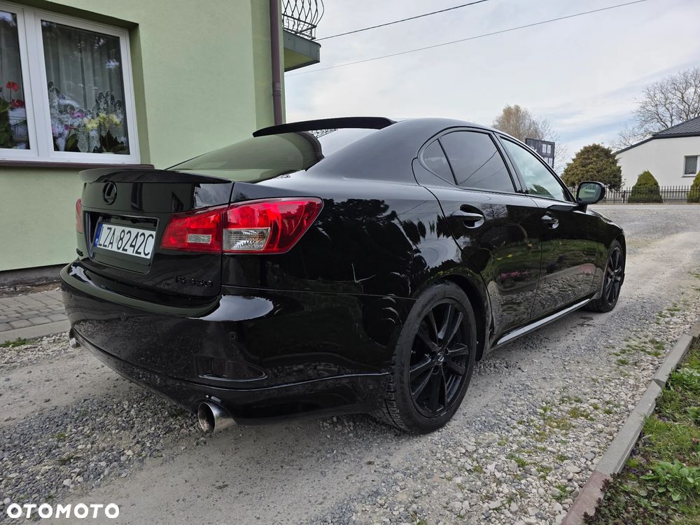 Lexus IS - 6