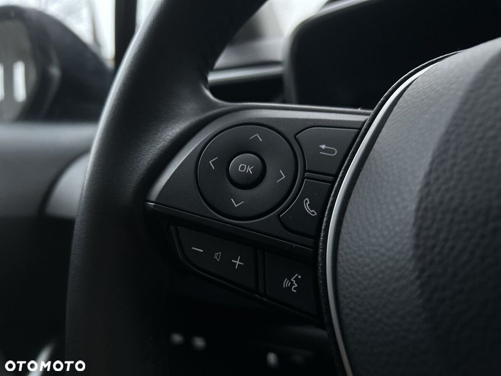 Toyota Corolla 1.8 Hybrid Style - 18