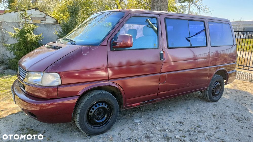 Volkswagen Caravelle - 4