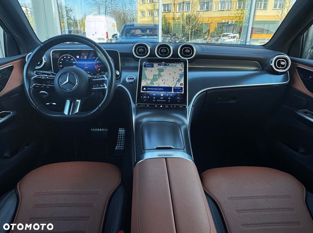 Mercedes-Benz GLC - 30