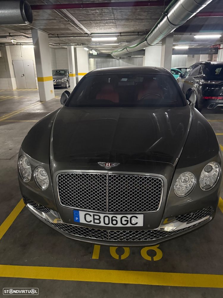 Bentley Flying Spur V8 - 2