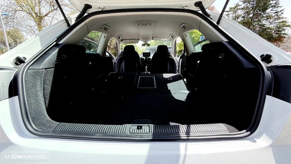Audi A3 1.6 TDI (clean diesel) S tronic Attraction - 14