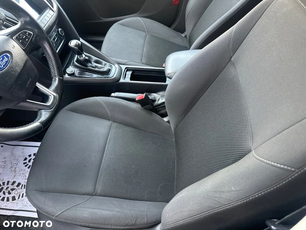 Ford Focus 1.6 TDCi Titanium - 19