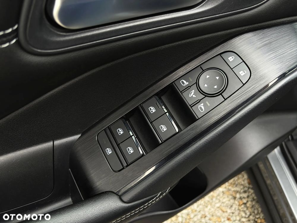 Nissan Qashqai 1.3 DIG-T MHEV Xtronic N-Connecta - 31
