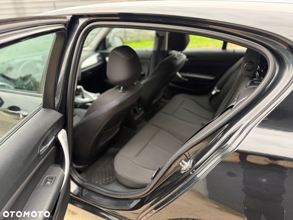 BMW Seria 1 118d Sport Line - 11