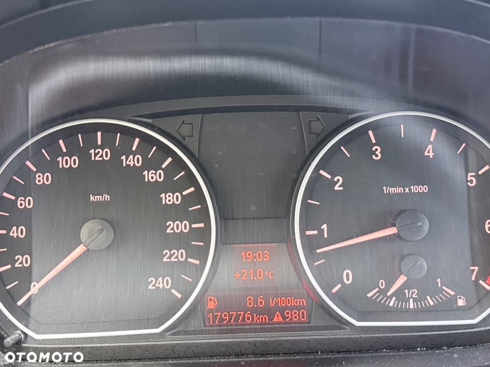 BMW Seria 1 - 33