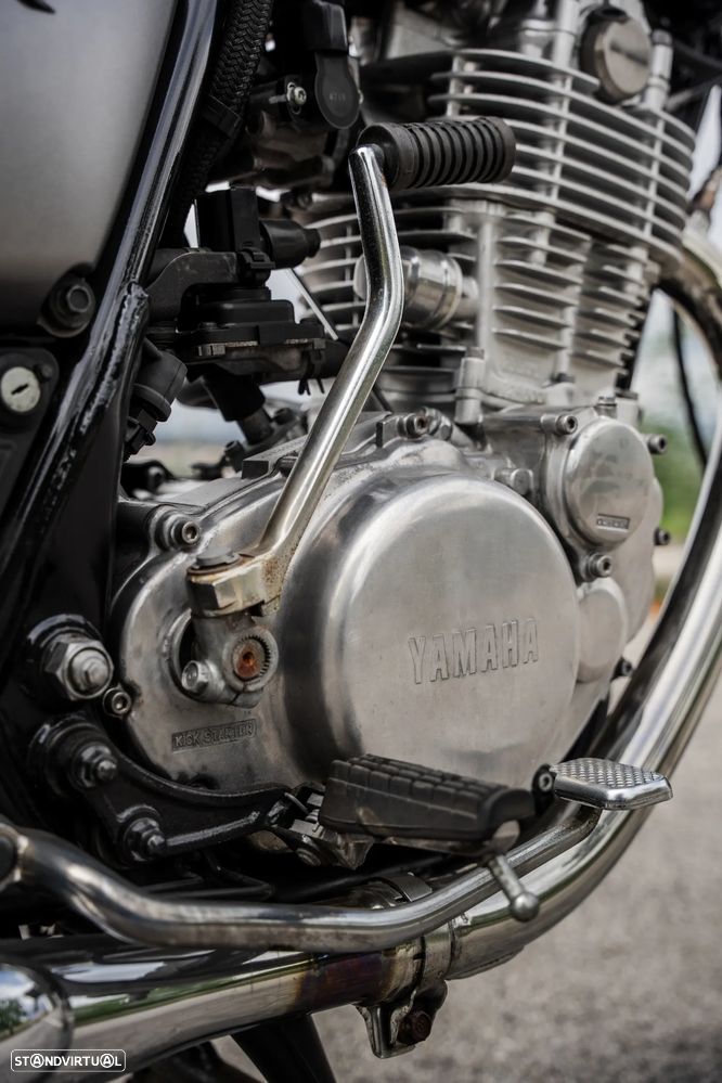 Yamaha SR 400 - 17