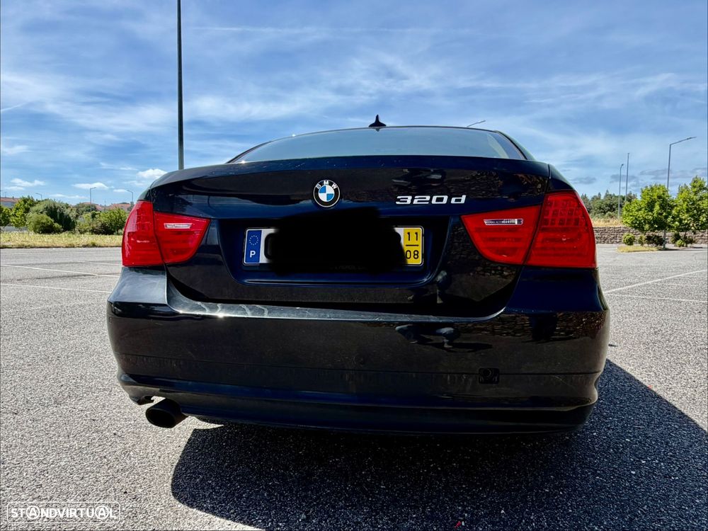 BMW 320 d EfficientDynamics Navigation - 6