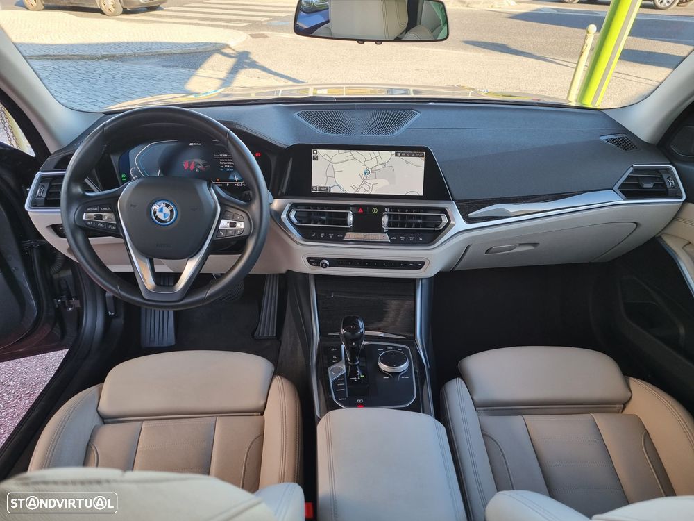 BMW 320 e Line Luxury Auto - 32