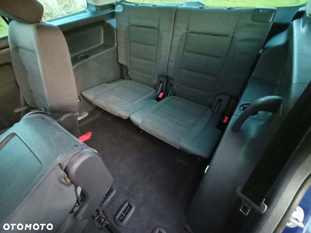 Volkswagen Touran 2005 photo 5