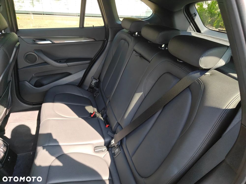 BMW X1 - 10