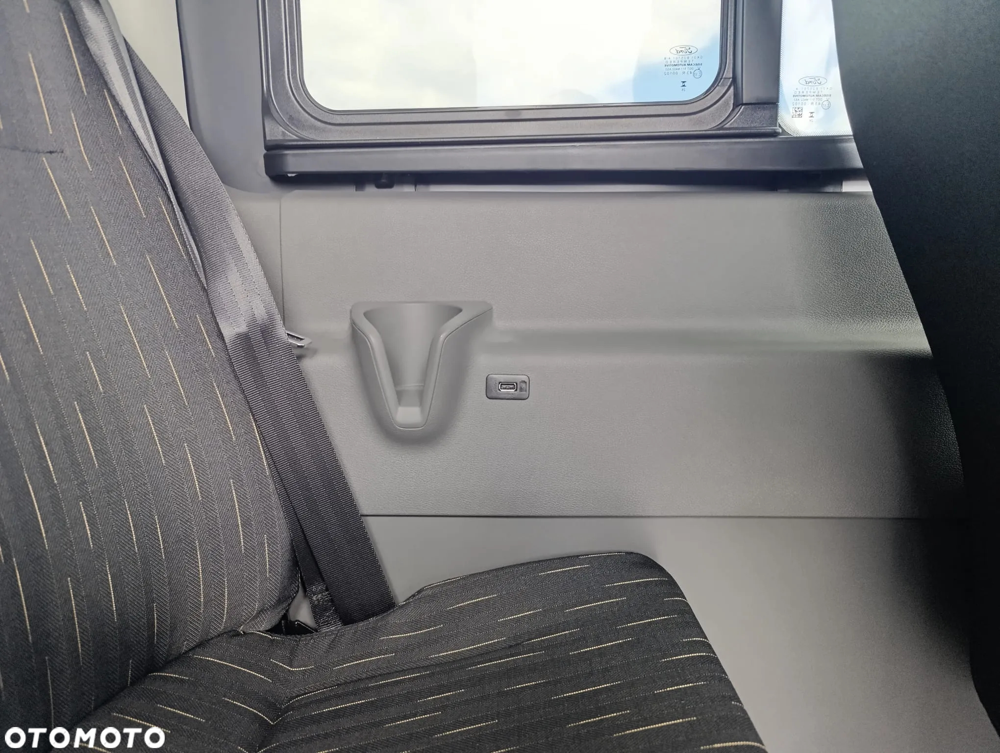 Ford Transit - 24