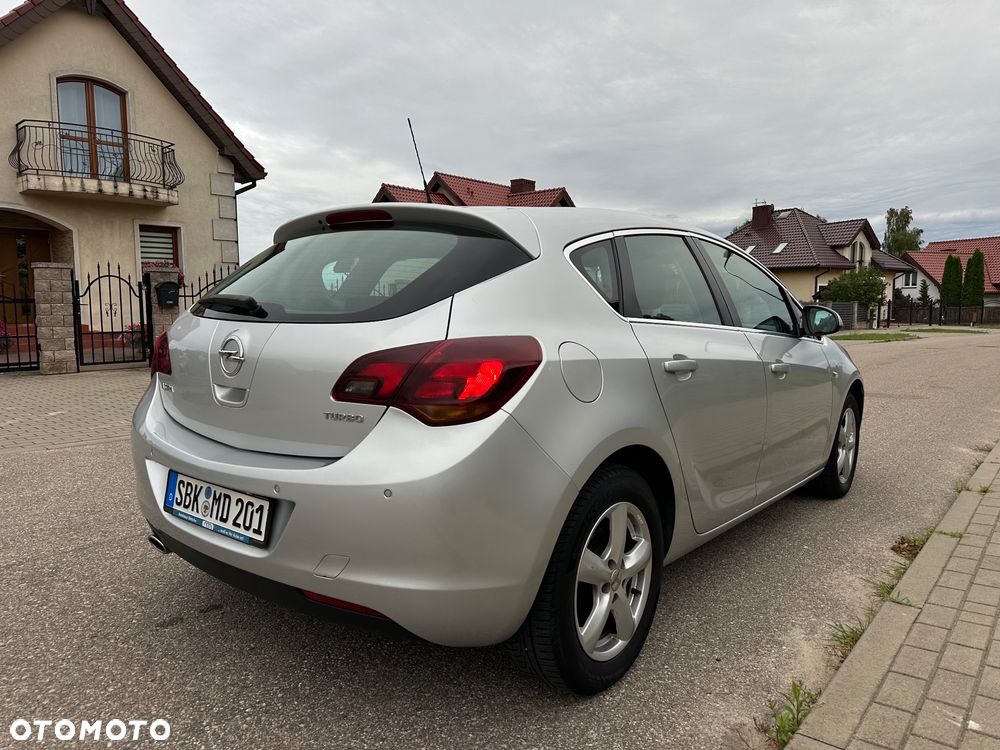 Opel Astra 1.4 Turbo Cosmo - 6