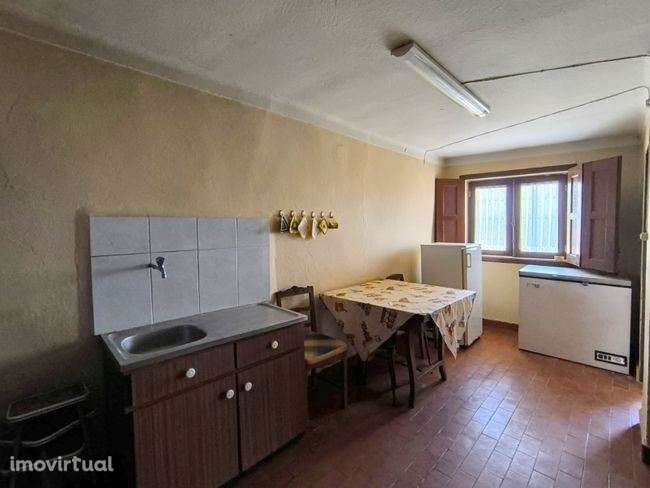 Moradia bifamiliar, para venda, Soure - Gesteira e Brunhós - Grande imagem: 2/11