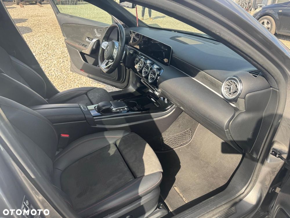 Mercedes-Benz Klasa A 180 d 7G-DCT AMG Line - 10