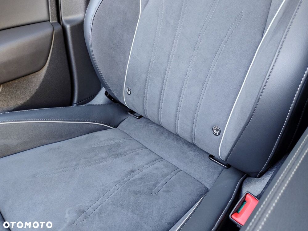 Volkswagen Passat Variant 2.0 TDI EVO Elegance DSG - 27