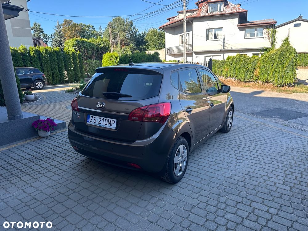 Kia Venga 1.6 Business Line - 16