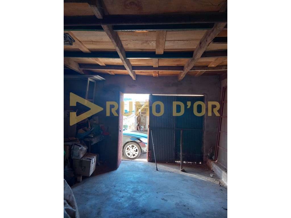 Armazém com WC e Excelente Localização _ Cabanas de Chão - Grande imagem: 3/4