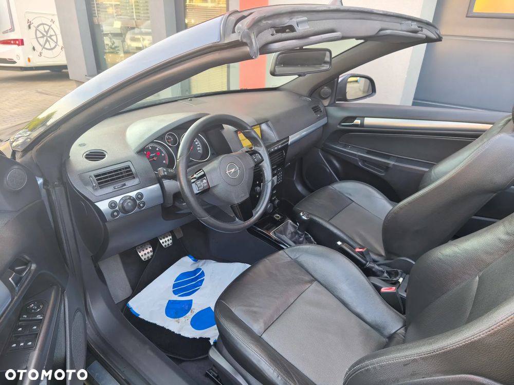 Opel Astra 1.9 CDTI Enjoy - 10