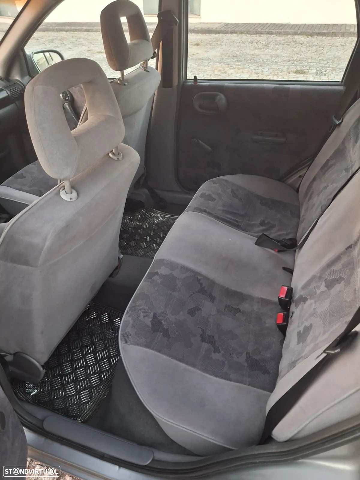 Opel Corsa 1.2 CDX - 12