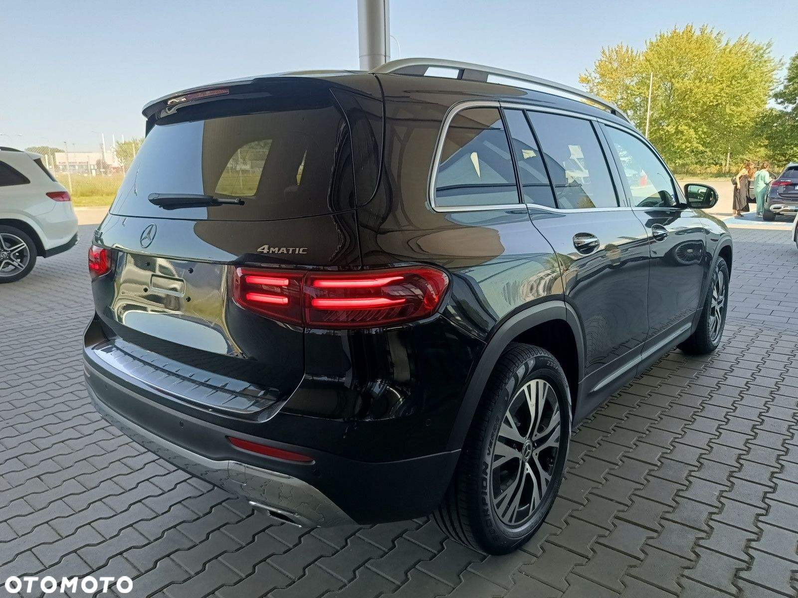 Mercedes-Benz GLB - 9