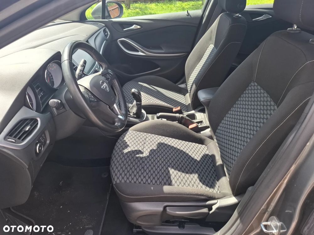 Opel Astra 1.6 D Start/Stop Innovation - 10