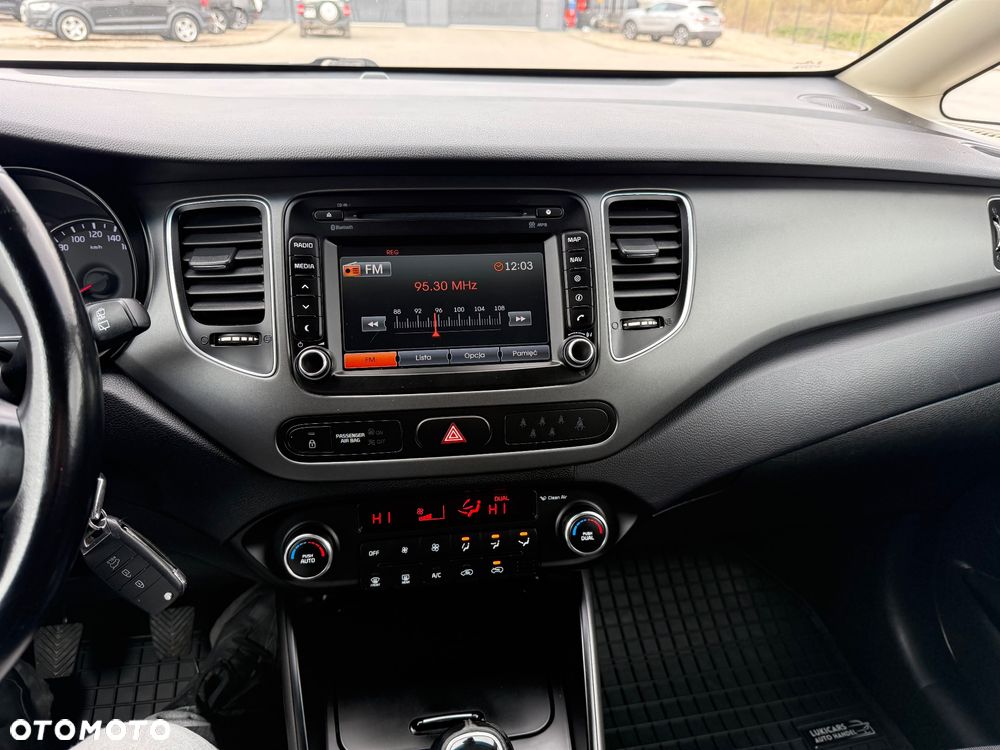 Kia Carens 1.6 GDI Dream-Team Edition - 26