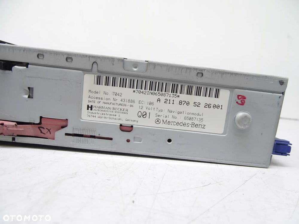 Mercedes E W211 CZYTNIK NAWIGACJI 2118705226 - 3