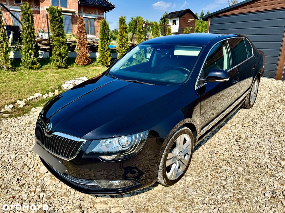 Skoda Superb 2.0 TDI L&K DSG - 24