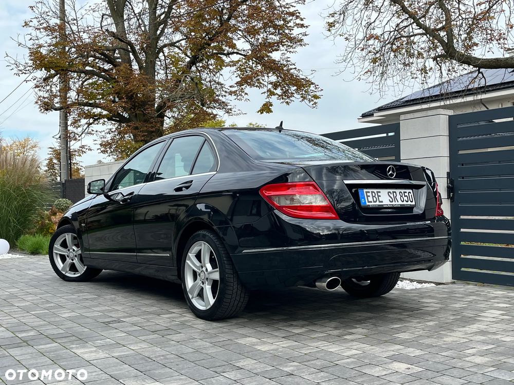 Mercedes-Benz Klasa C 200 7G-TRONIC Avantgarde Edition - 27