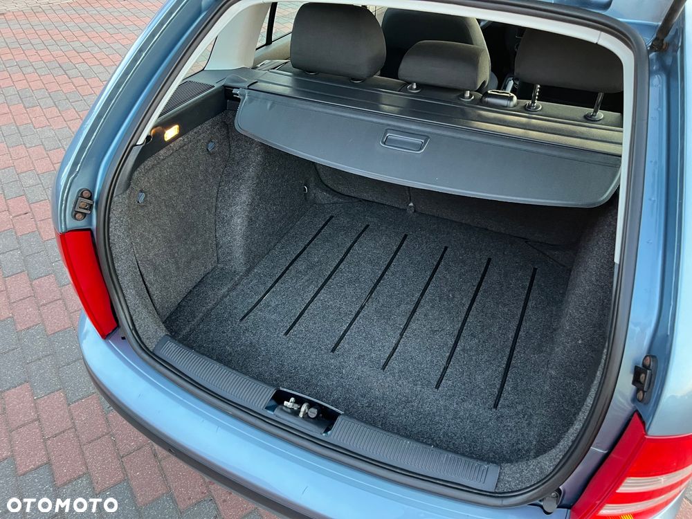 Skoda Fabia 2.0 Combi Elegance - 28