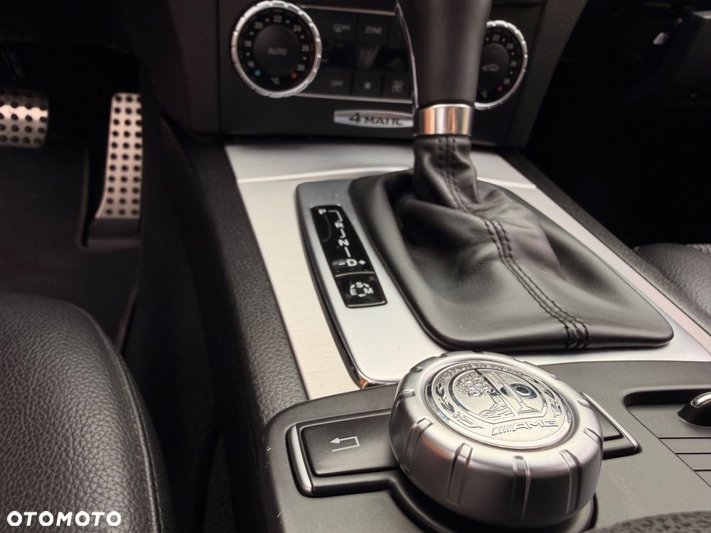 Mercedes-Benz Klasa C 250 CDI 4Matic 7G-TRONIC Avantgarde Edition - 22