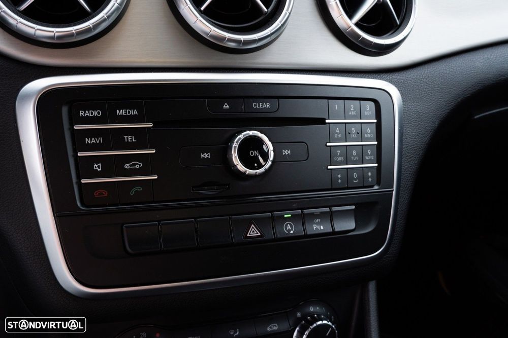 Mercedes-Benz CLA 180 d AMG Line - 37