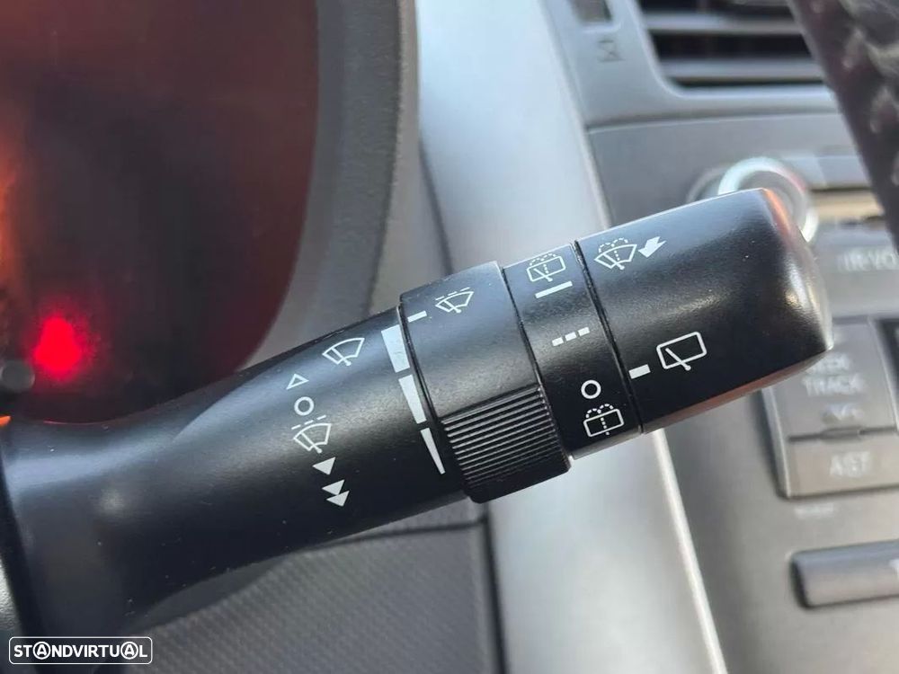 Toyota Auris 1.4 VVT-i AC - 17