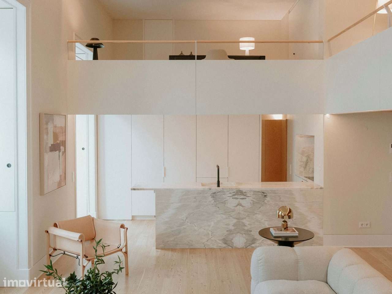 Loft T2 Duplex com varanda à Av. da Liberdade - Grande imagem: 2/54
