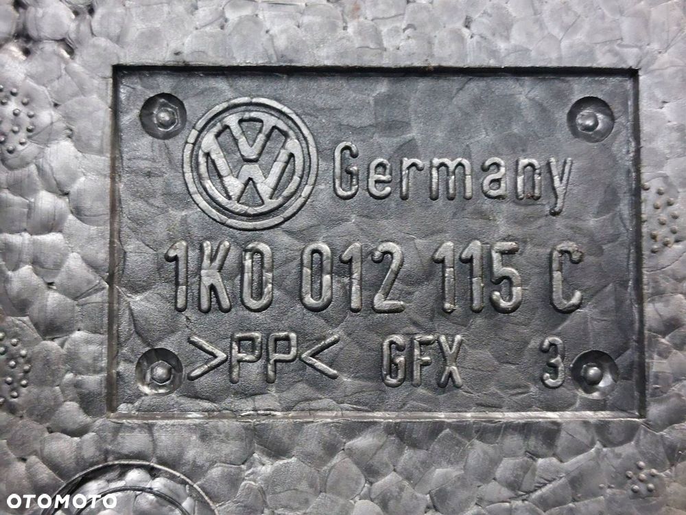 ORGANIZER WKŁAD BAGAŻNIKA ZAPAS LEWAREK 5x112 6Jx15 VOLKSWAGEN GOLF V - 5