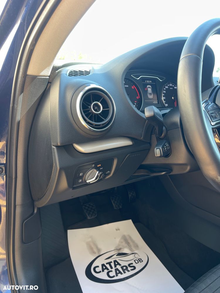 Audi A3 2.0 TDI (clean diesel) Attraction - 31