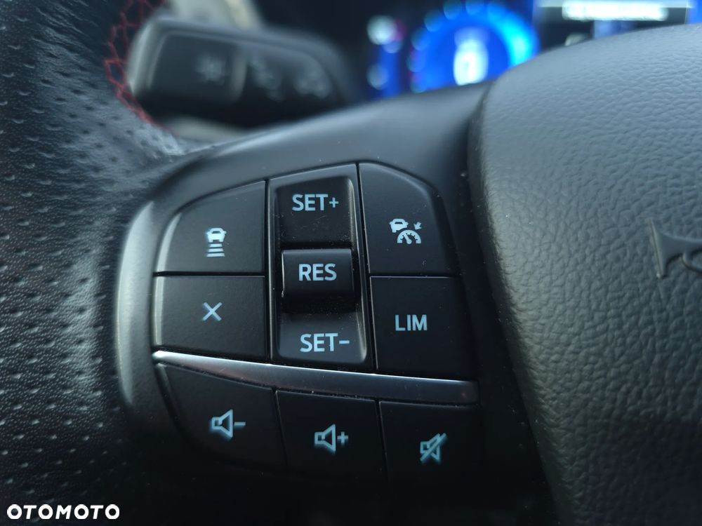 Ford Kuga 2.0 EcoBlue mHEV FWD ST-Line - 18