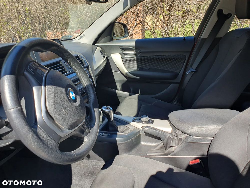 BMW Seria 1 118d xDrive - 6